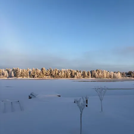 Arctic Riverside Villa Rovaniemi